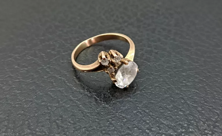 PIERSCIONEK 585 3,04G  R.13 (17MM)