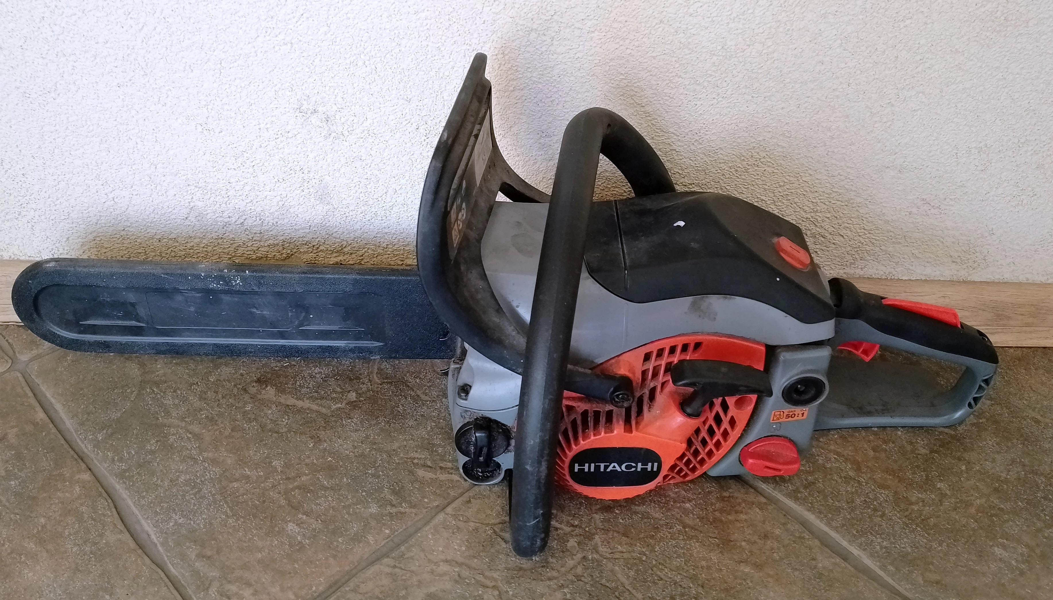 pila-lancuchowa-spalinowa-hitachi-cs33eb-paderewskiego-47-kielce