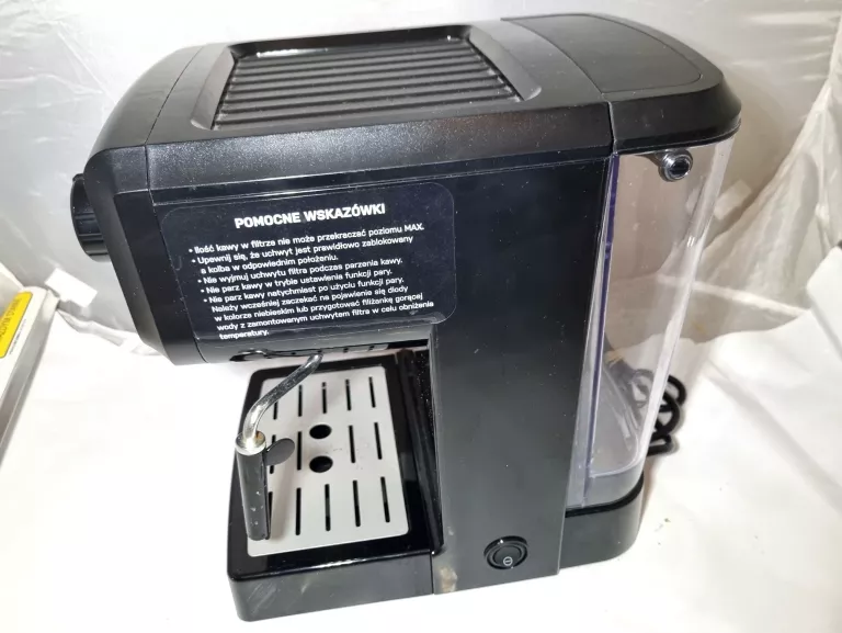 ekspres-gotze-jensen-ecm500k-kolor-dominujacy-czarny