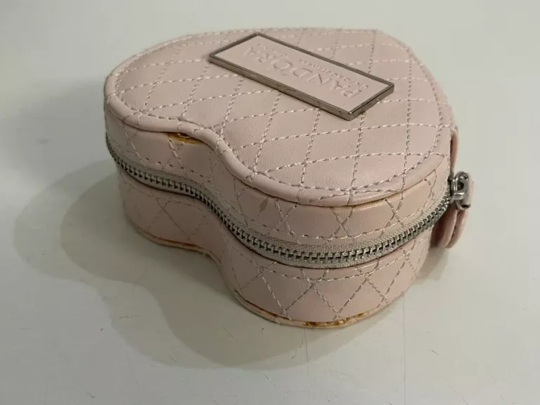 szkatulka-pandora-material-207586-233030