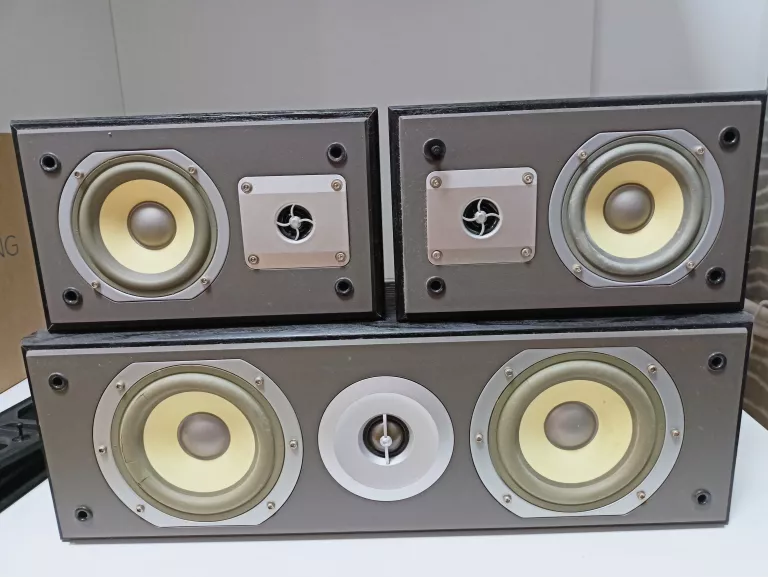 GŁOŚNIKI PODŁOGOWE M-AUDIO HTS700