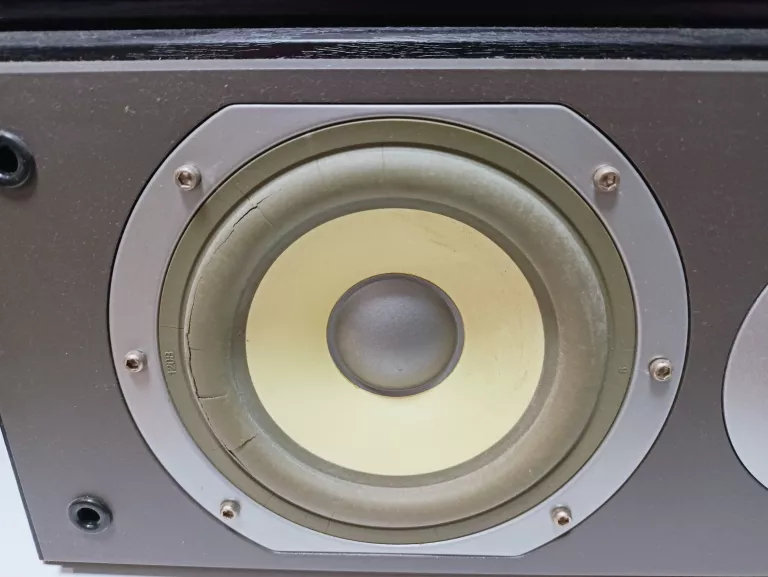 GŁOŚNIKI PODŁOGOWE M-AUDIO HTS700