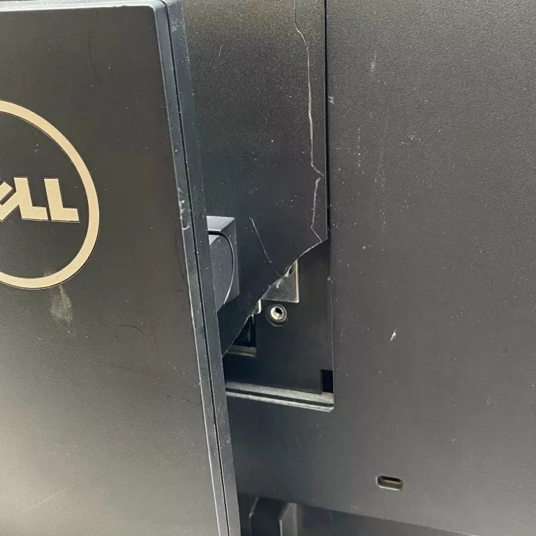KOMPUTER ALL IN ONE DELL OPTIPLEX 7440 8GB/120GB