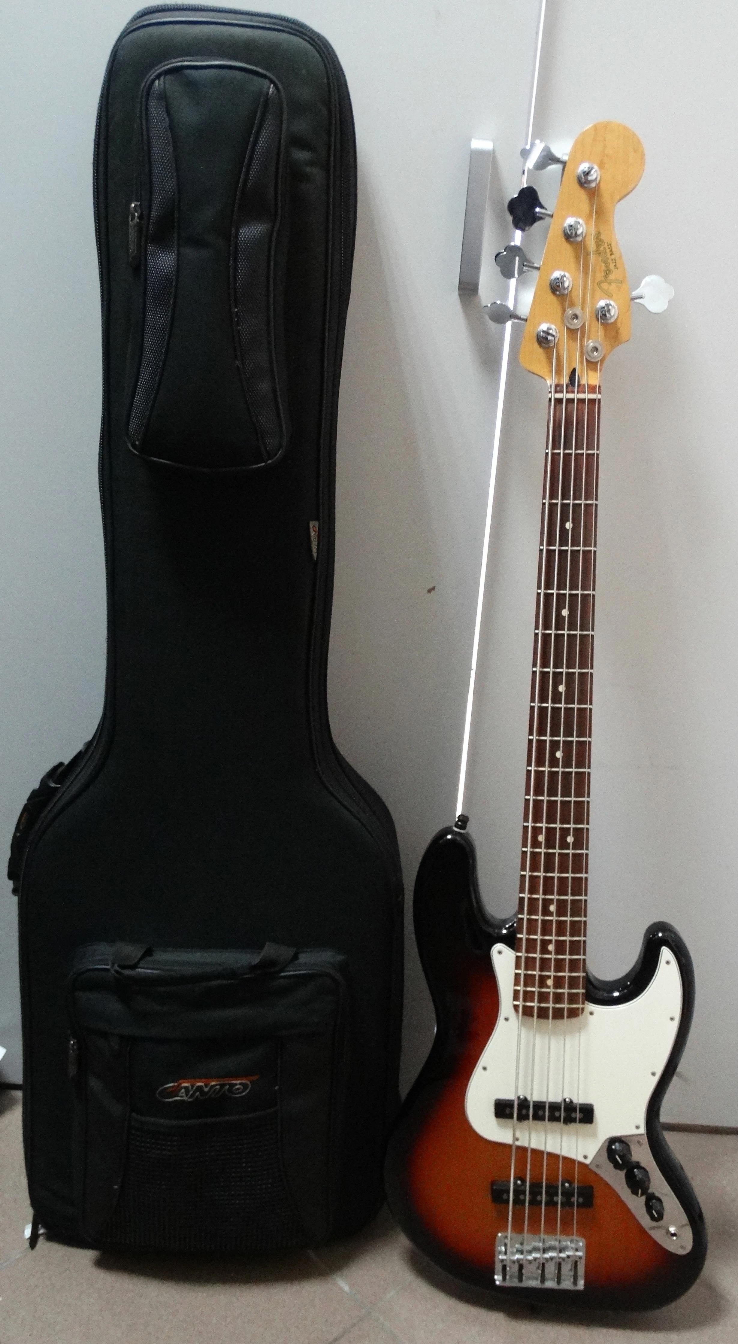 gitara-basowa-fender-player-jazz-bass-v-stan-uzywany