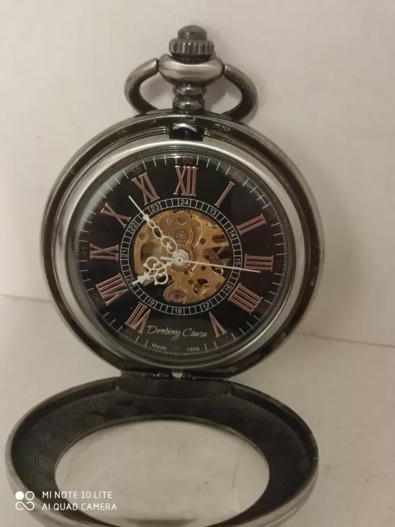 zegarek-nakrecany-drobiny-czasu-vintage-brown-ksztalt-koperty-okragla