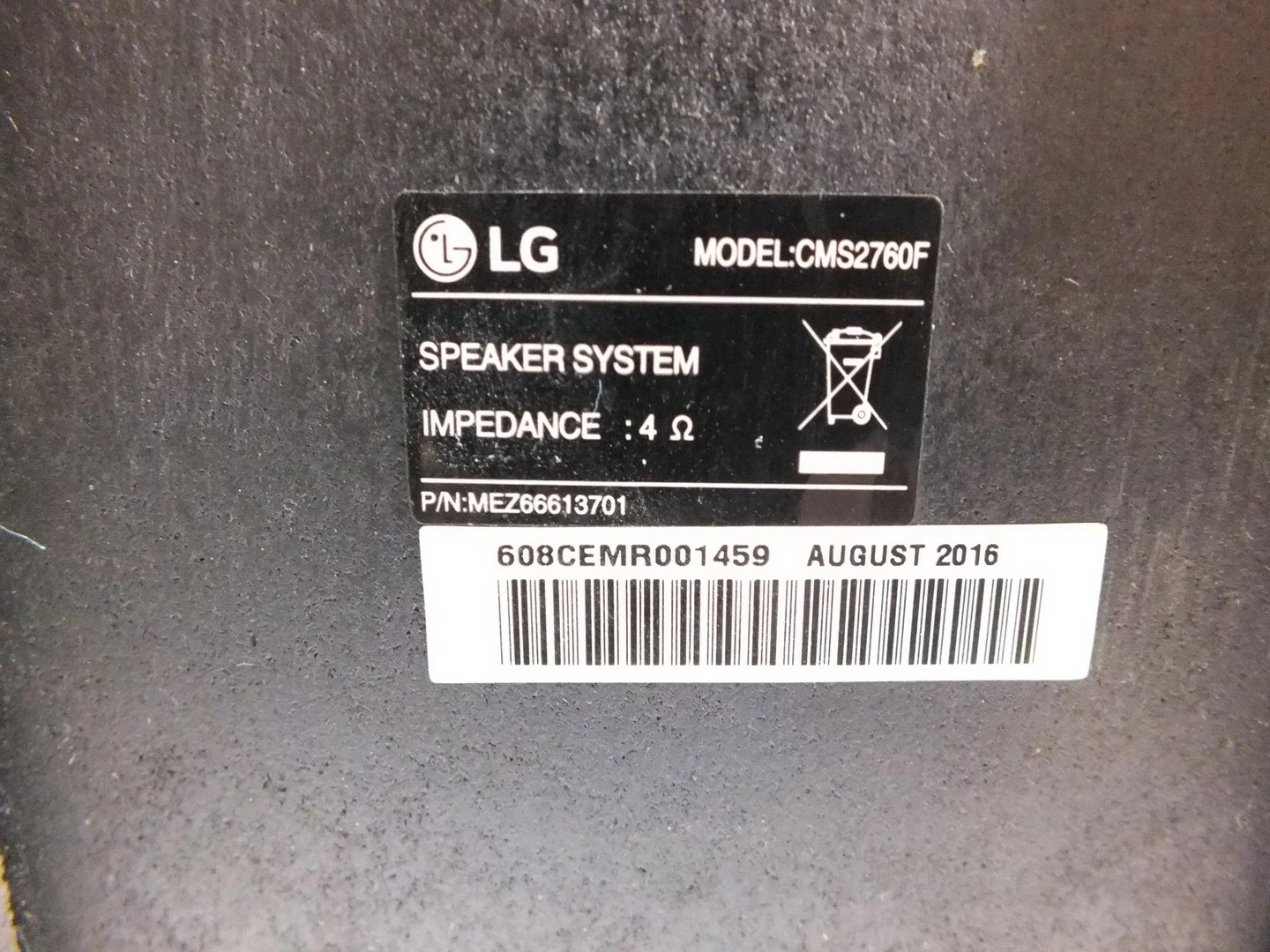 wieza-lg-cm2760-rodzaj-odtwarzanych-nosnikow-brak-informacji