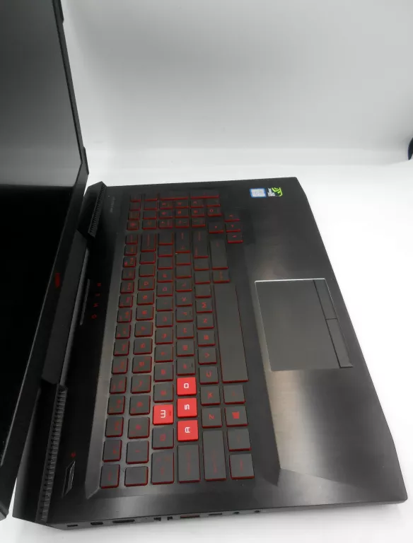 LAPTOP HP OMEN 7265NGW I5/8GB POLECAMY