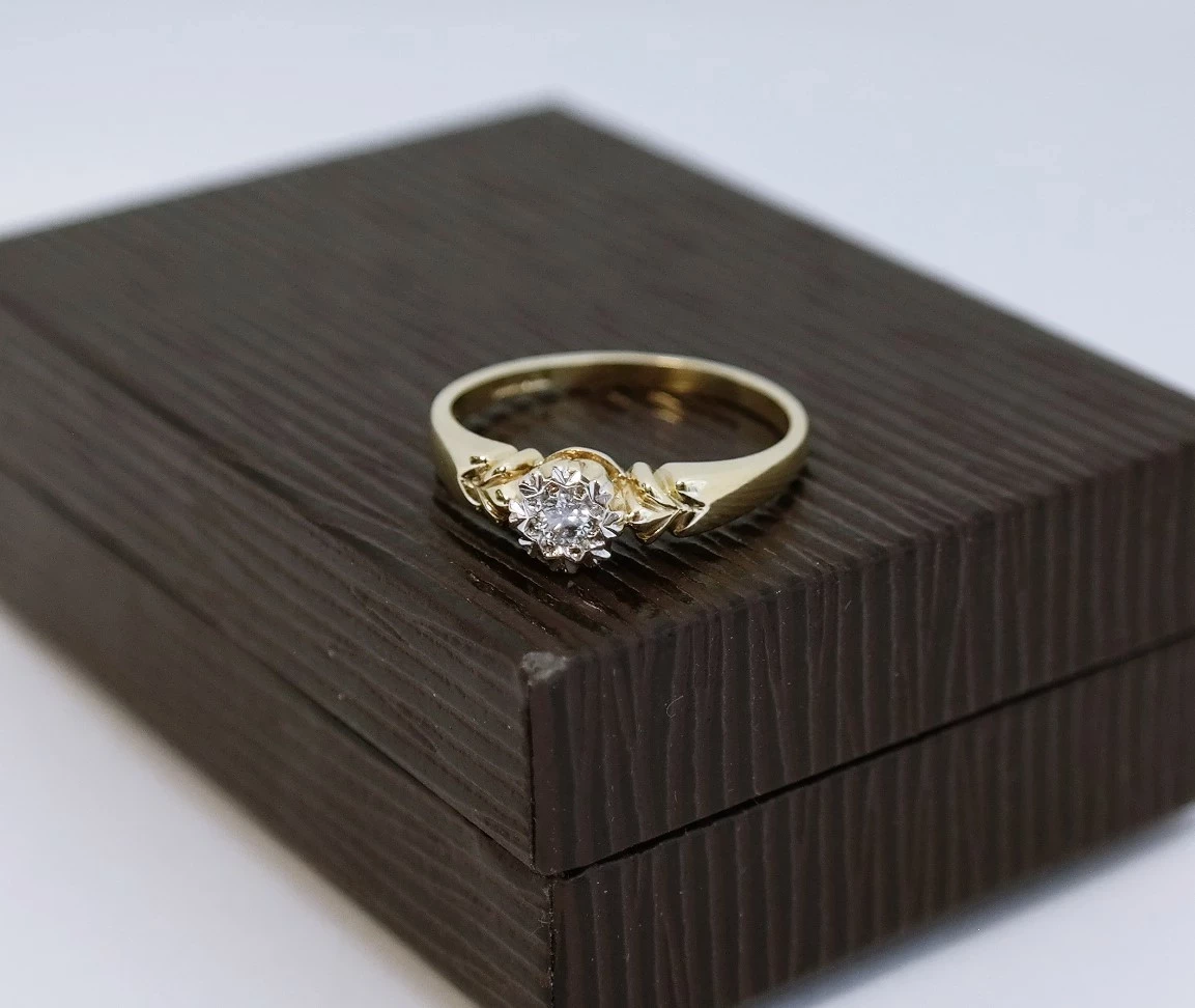 zloty-pierscionek-z-brylantem-014ct-pr-375-r-15-rozmiarsrednica-wew-mm-151733