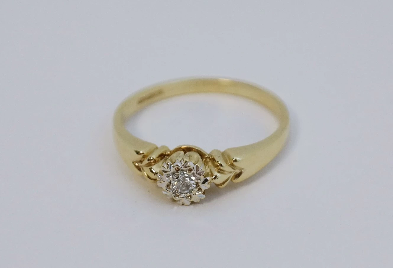 zloty-pierscionek-z-brylantem-014ct-pr-375-r-15-material-zloto