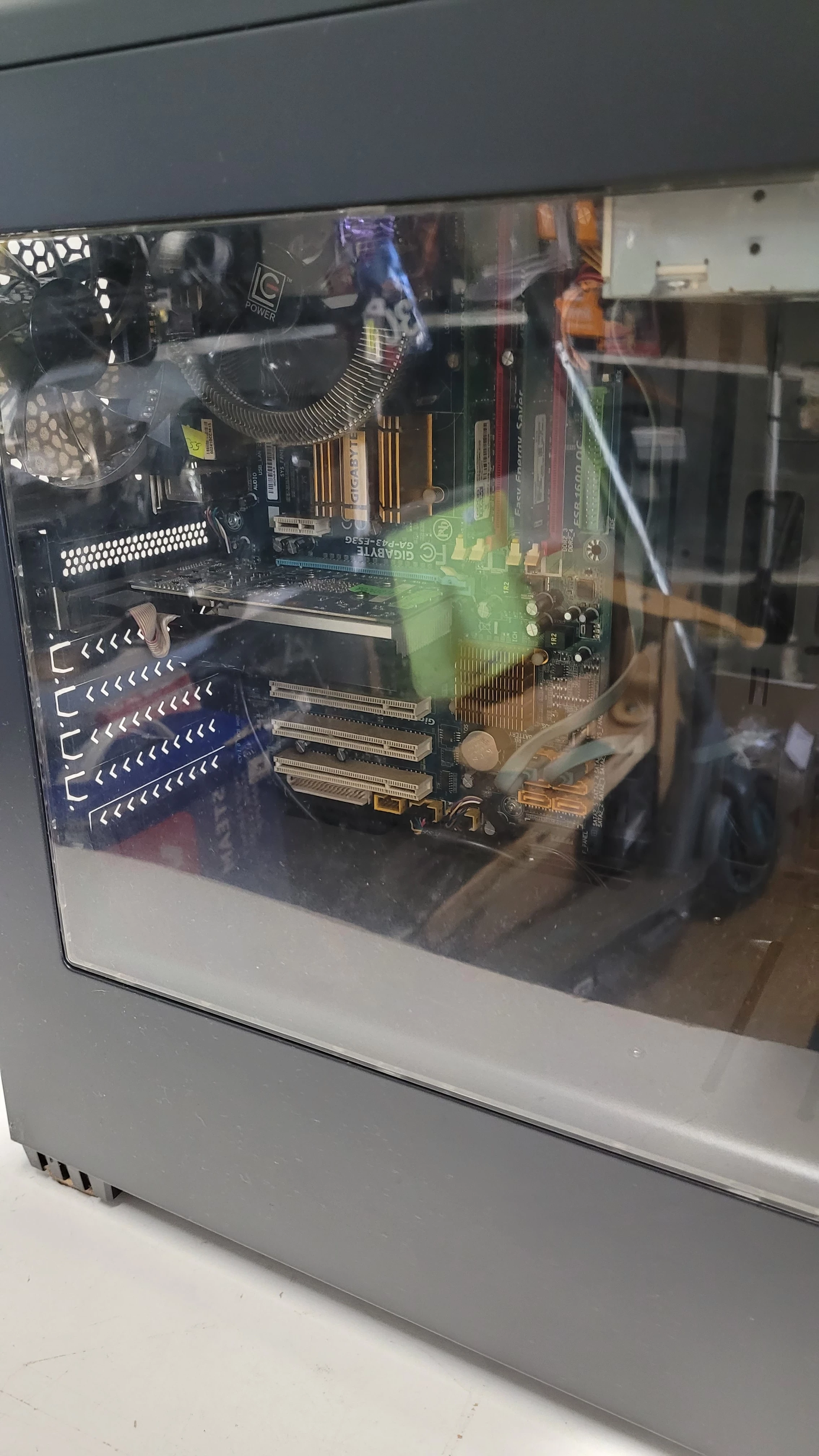 komputer-stacjonarny-4-gb-ramwin-10-pro-1tb-typ-komputera-komputer-stacjonarny