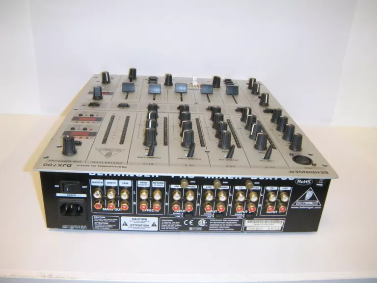 MIKSER AUDIO BEHRINGER DJX700