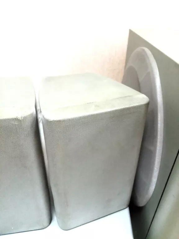 KINO DOMOWE YUKAI KOLUMNY SUBWOOFER