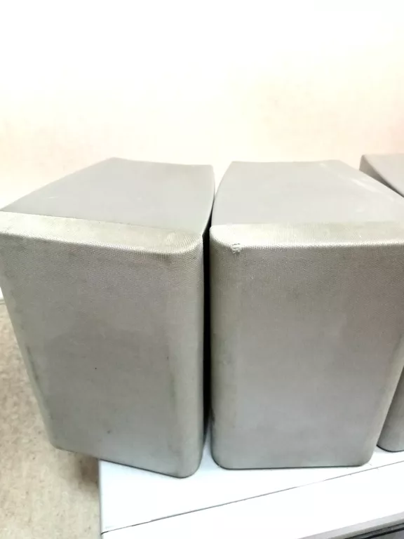 KINO DOMOWE YUKAI KOLUMNY SUBWOOFER