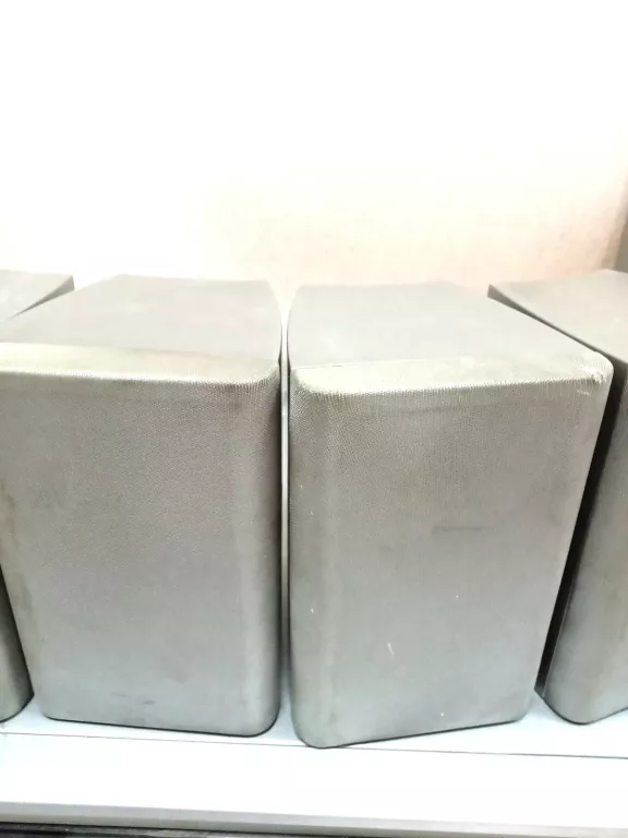 KINO DOMOWE YUKAI KOLUMNY SUBWOOFER