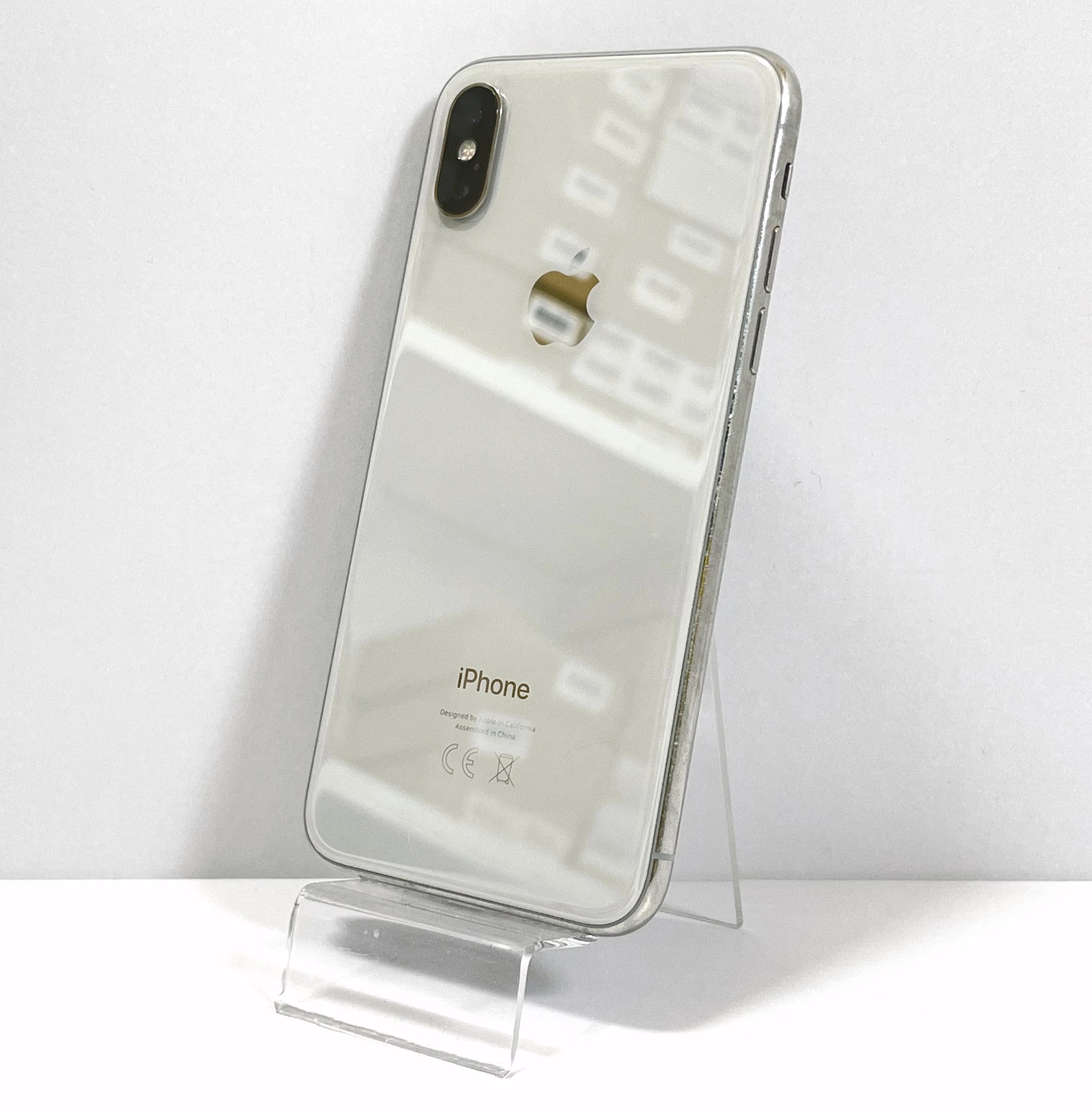 telefon-iphone-x-64gb-74-kondycja-baterii-material-aluminium