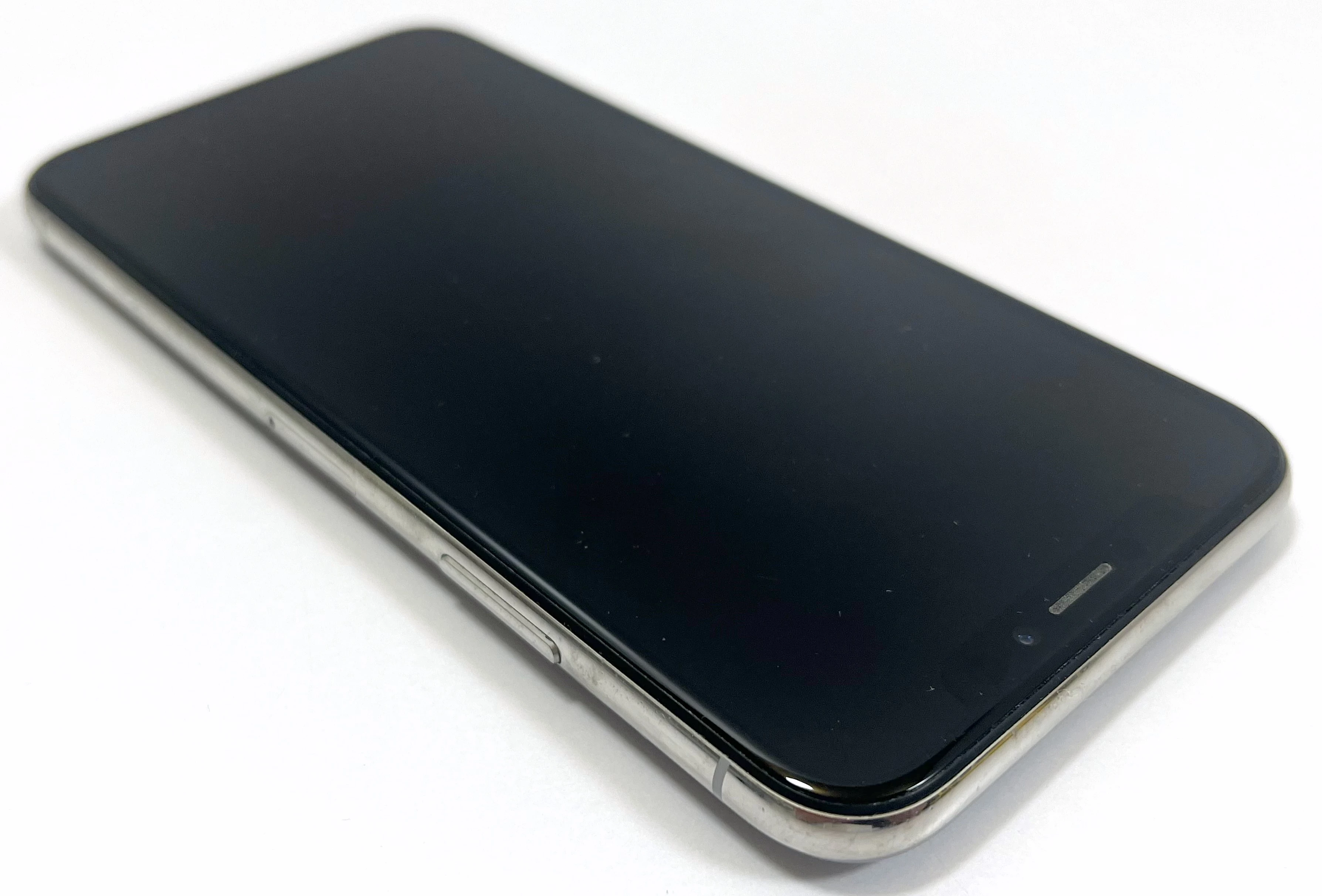 telefon-iphone-x-64gb-74-kondycja-baterii-ean-0190198770820