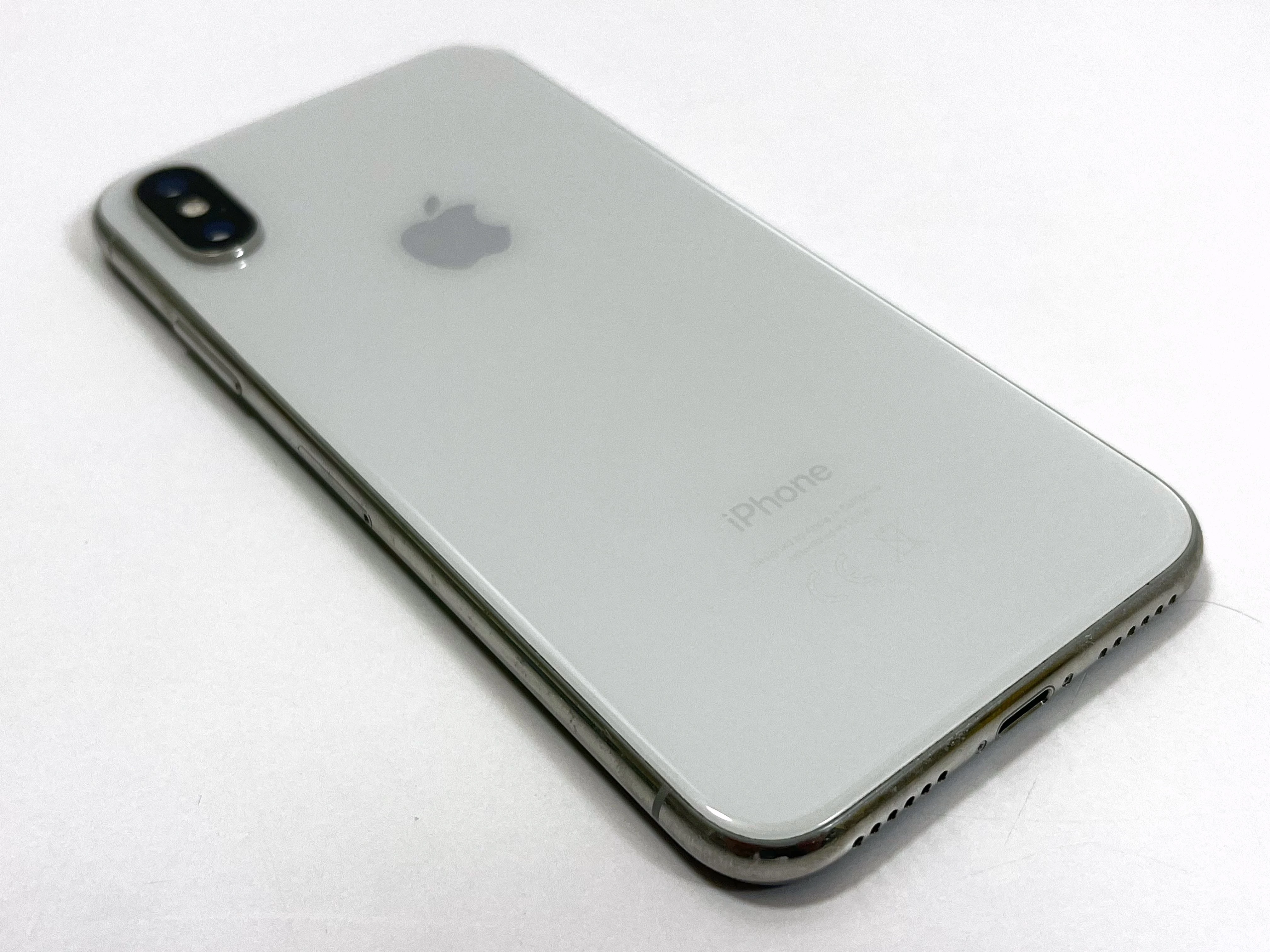 telefon-iphone-x-64gb-74-kondycja-baterii-system-operacyjny-ios