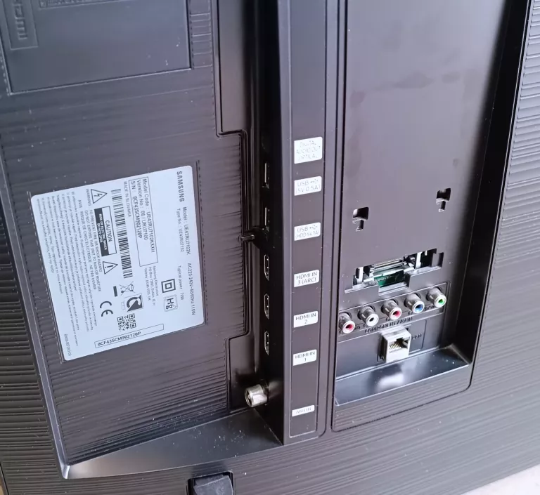 TELEWIZOR SAMSUNG UE43RU7102K USZKODZONY