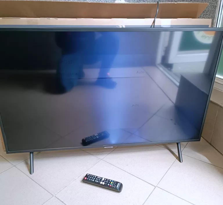 TELEWIZOR SAMSUNG UE43RU7102K USZKODZONY