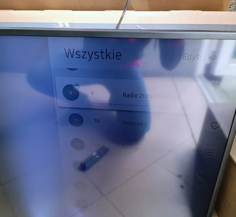 TELEWIZOR SAMSUNG UE43RU7102K USZKODZONY