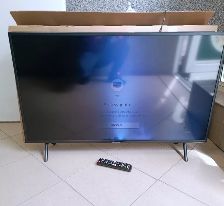 TELEWIZOR SAMSUNG UE43RU7102K USZKODZONY