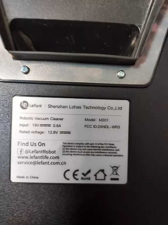 ROBOT SPRZĄTAJĄCY LEFANT M201