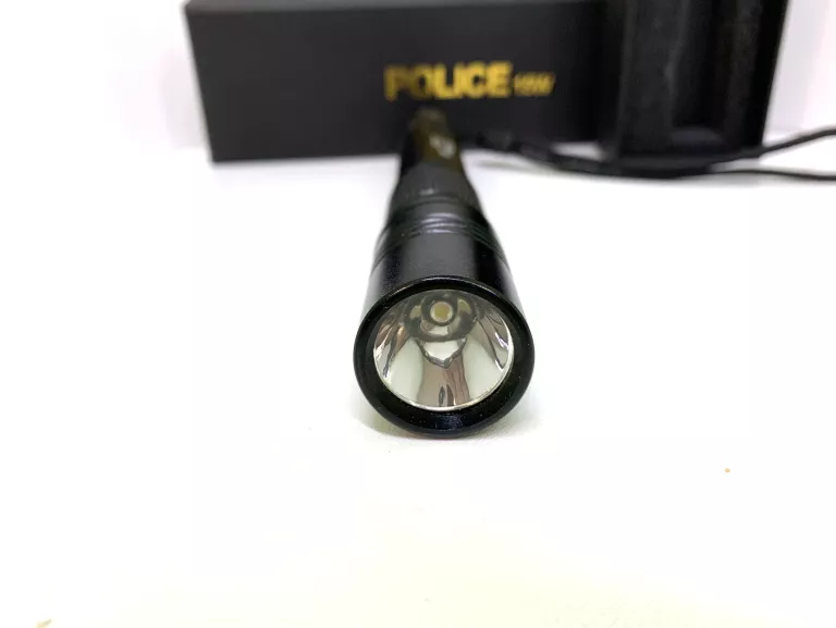 police-latarka-15w-rodzaj-klasyczna