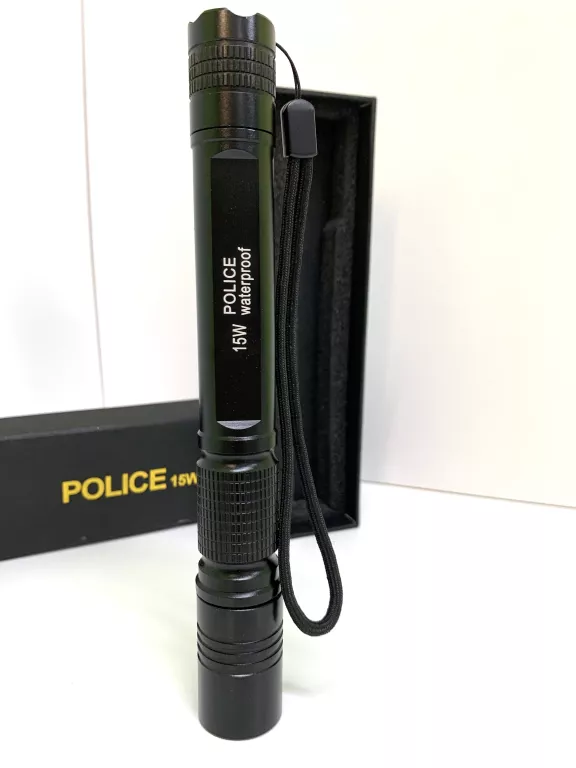 police-latarka-15w-stan-powystawowy