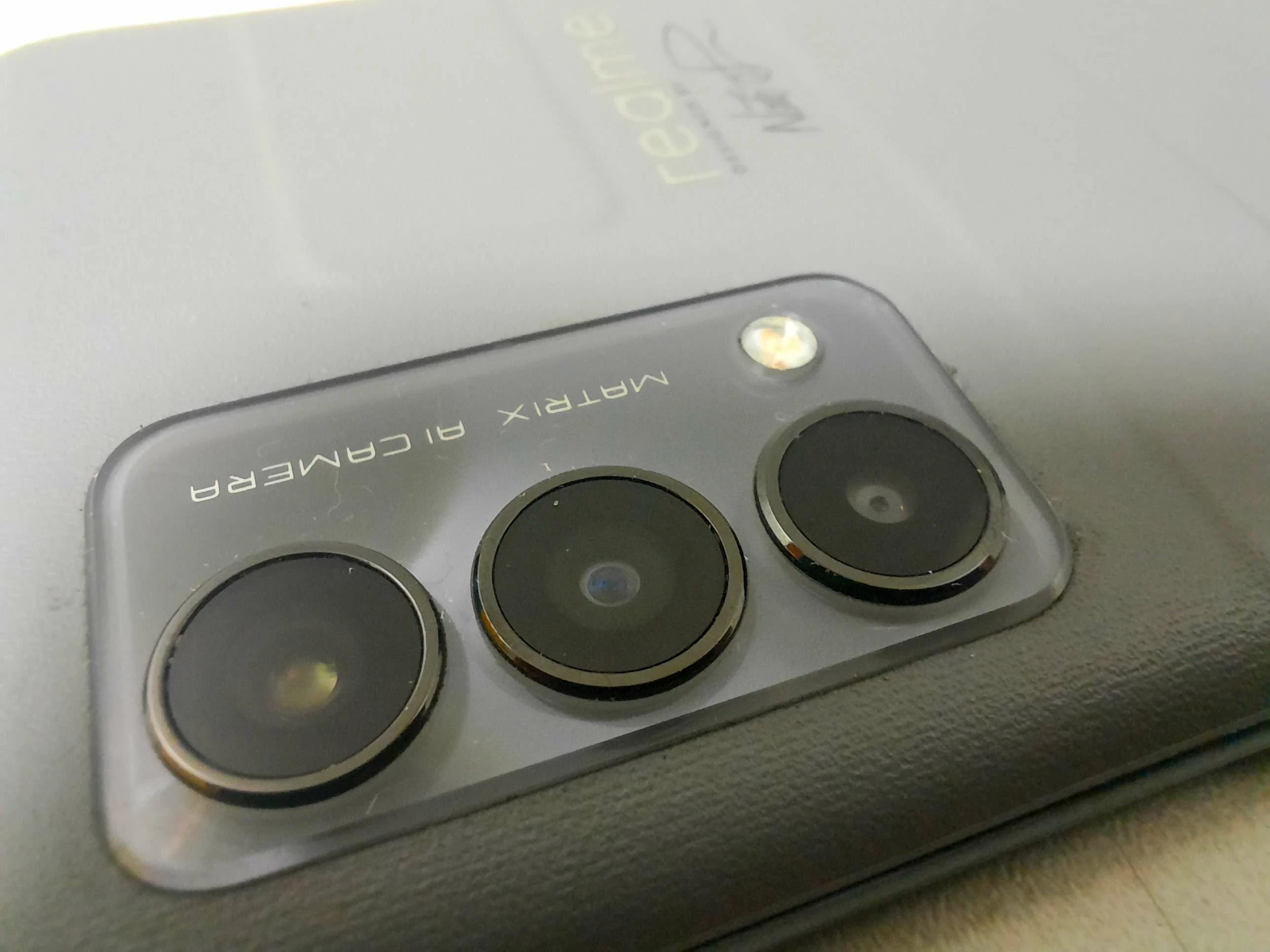 telefon-realme-gt-master-edition-6128-gb-system-operacyjny-android