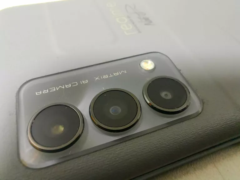 telefon-realme-gt-master-edition-6128-gb-system-operacyjny-android