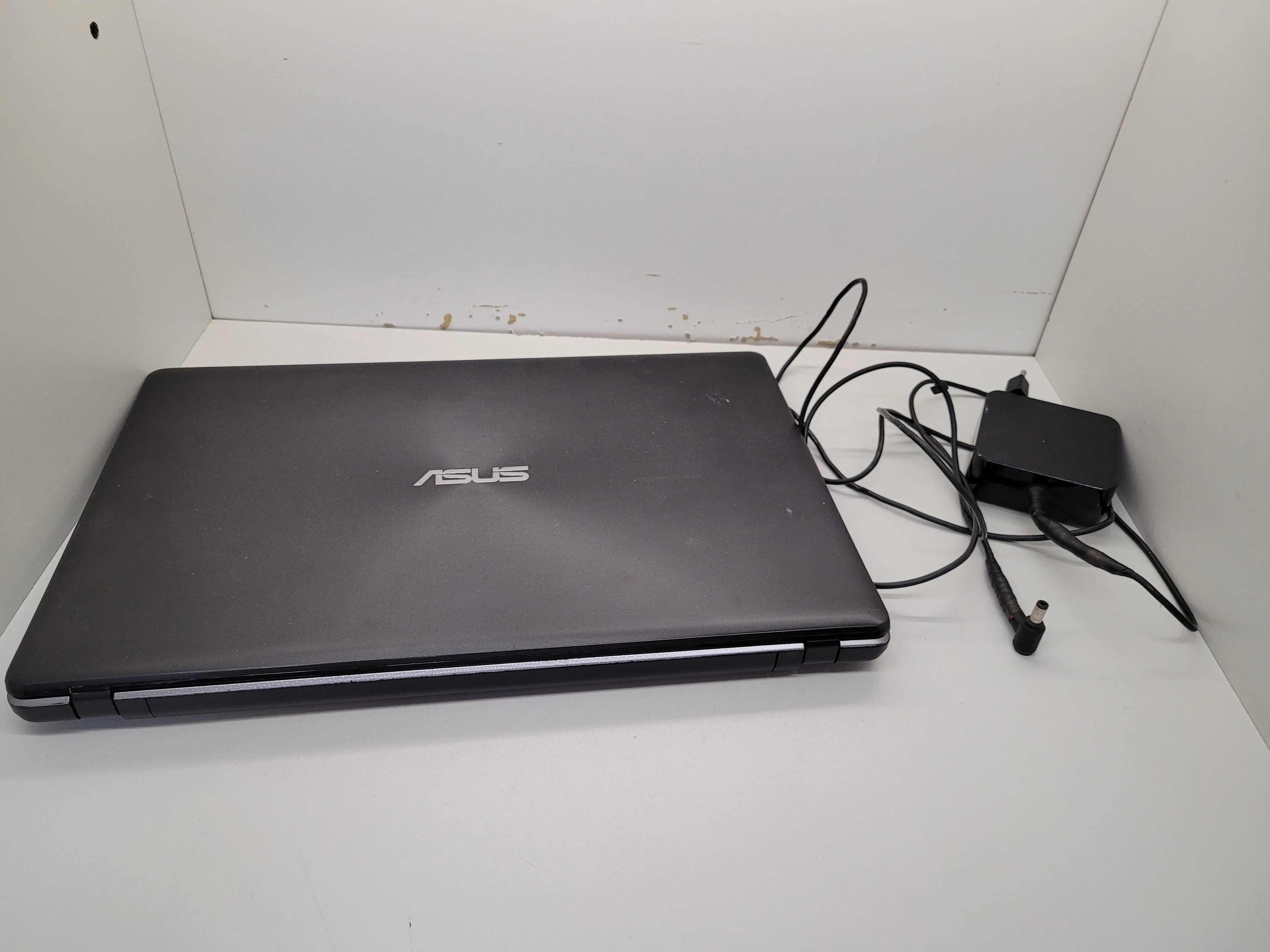 laptop-asus-x550-zasilacz-stan-uzywany