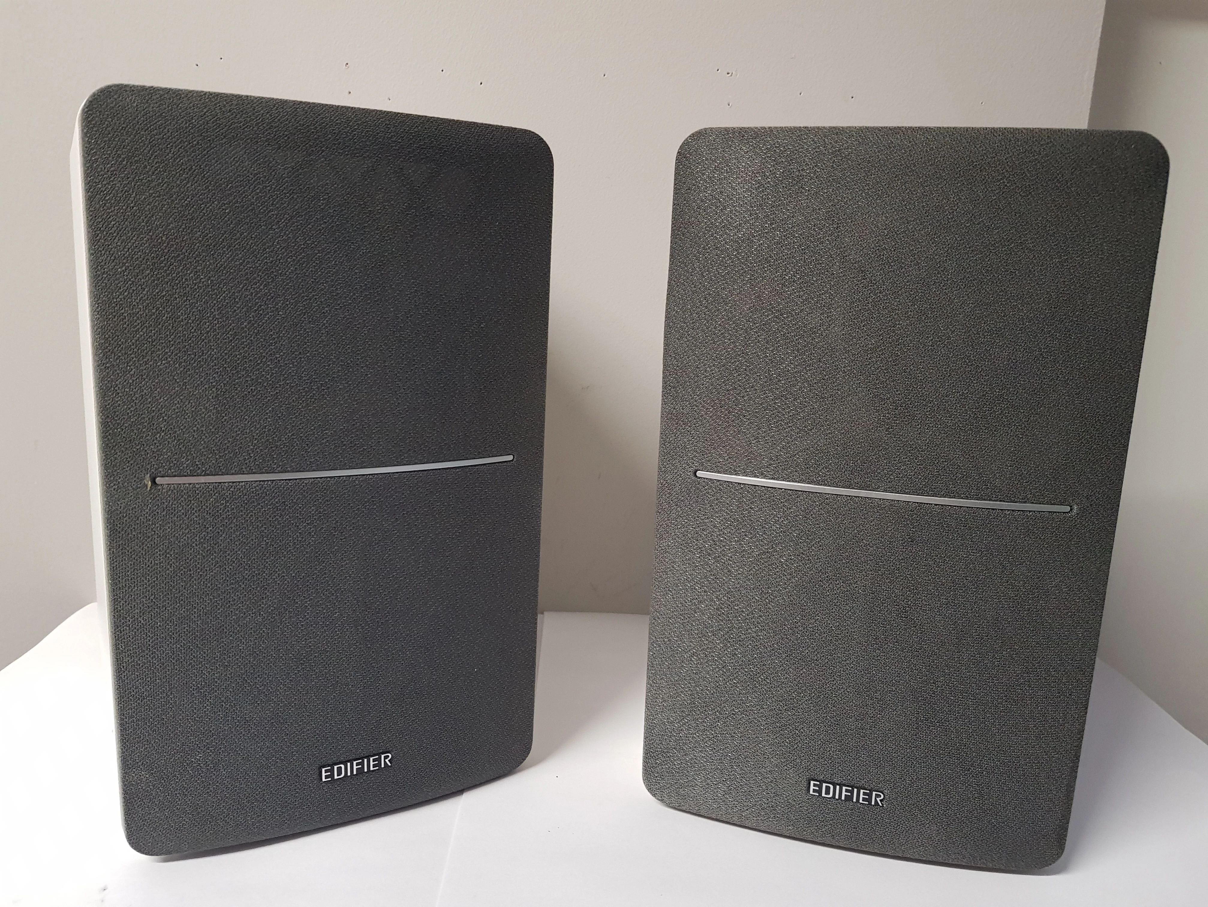 glosniki-aktywne-edifier-spk-ef-r1280t-kpl-pudelko-ean-6923520267835
