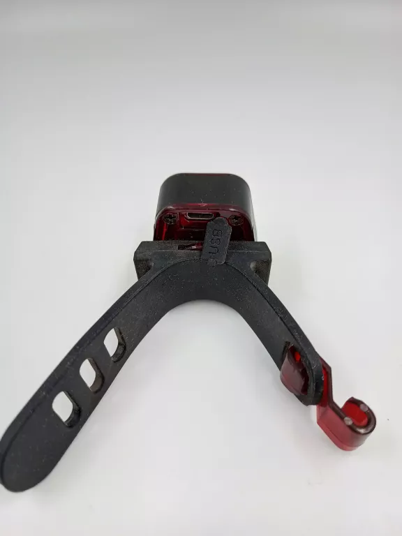 LAMPKA ROWEROWA TYLNA VA0048 VAYOX USB