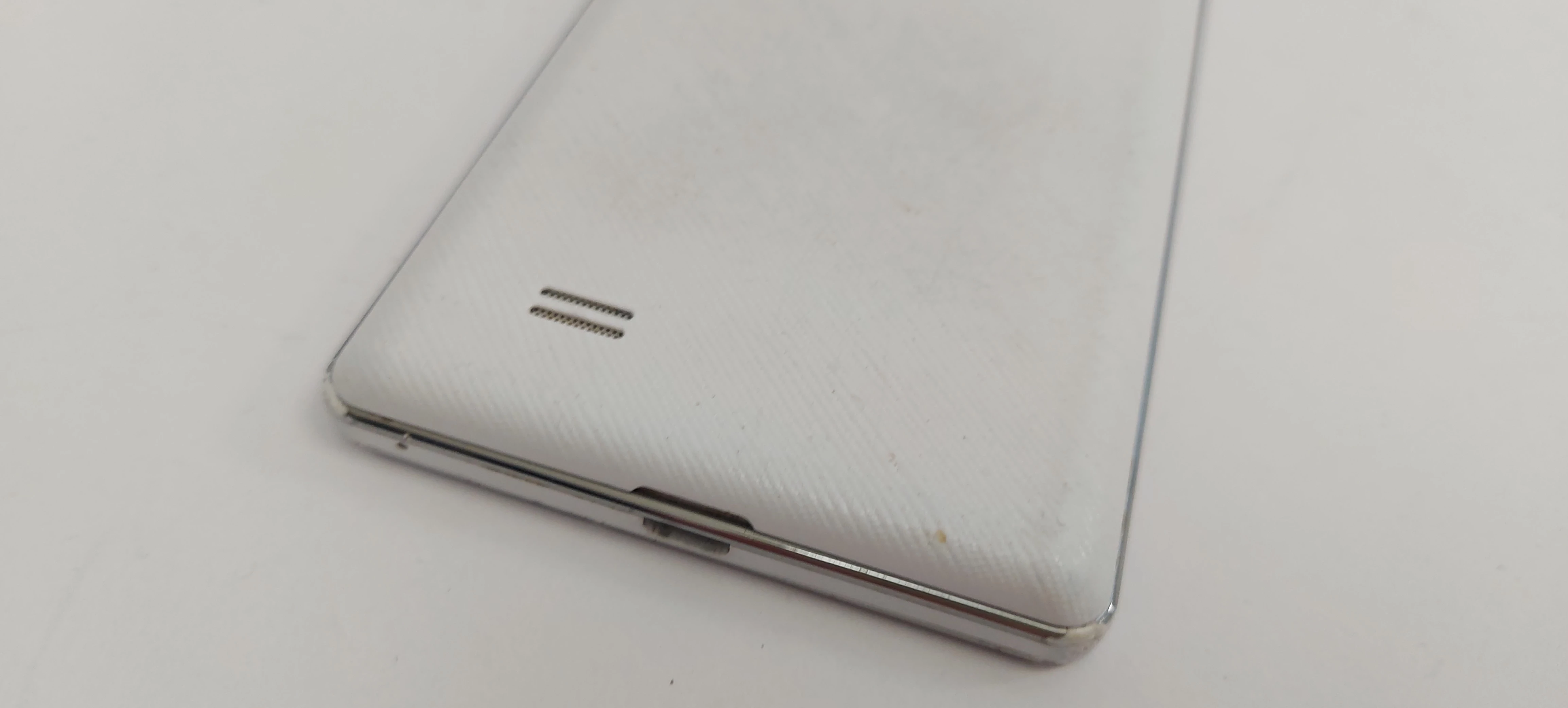 telefon-lg-p880-kod-producenta-123