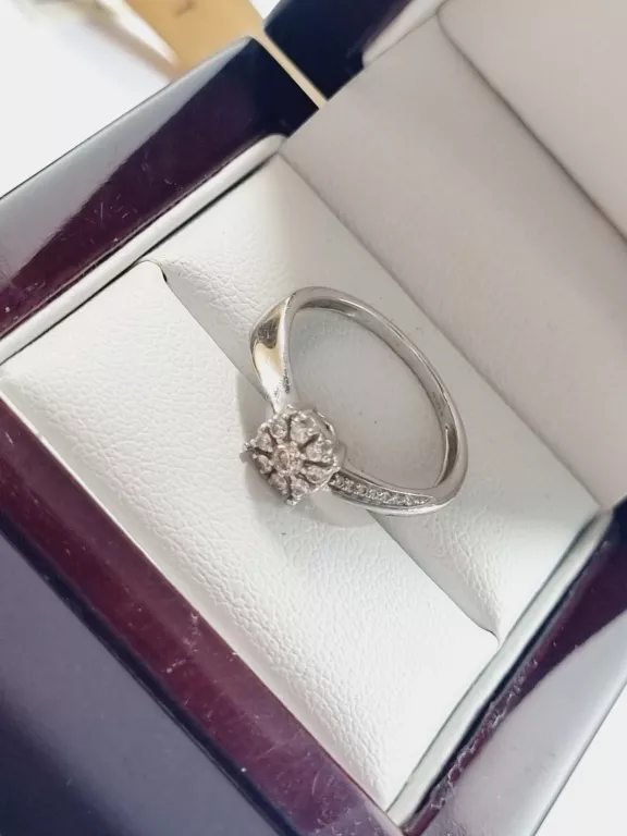 w-kruk-pierscionek-z-diamentami-w-206-585-stan-uzywany