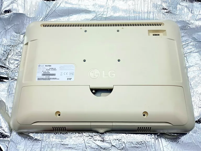 TELEWIZOR LG 15LU766A 15,6"