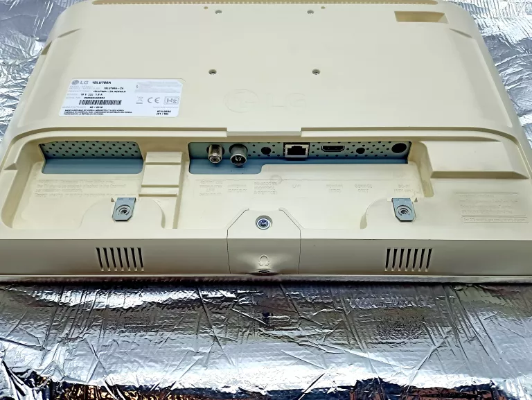 TELEWIZOR LG 15LU766A 15,6"