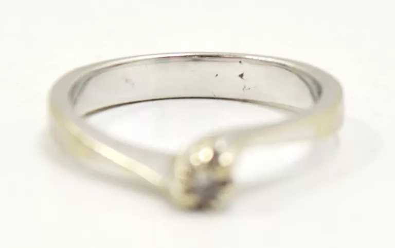 zloty-pierscionek-585-278-g-r-11-003ct-diament-rodzaj-2205-2