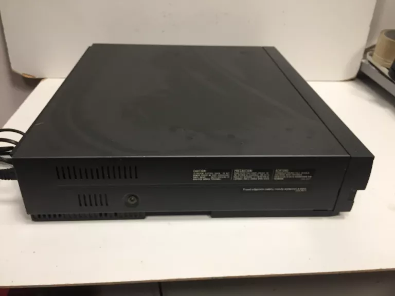 MAGNETOWID VHS PANASONIC NV-L25EE + KABLE + PILOT