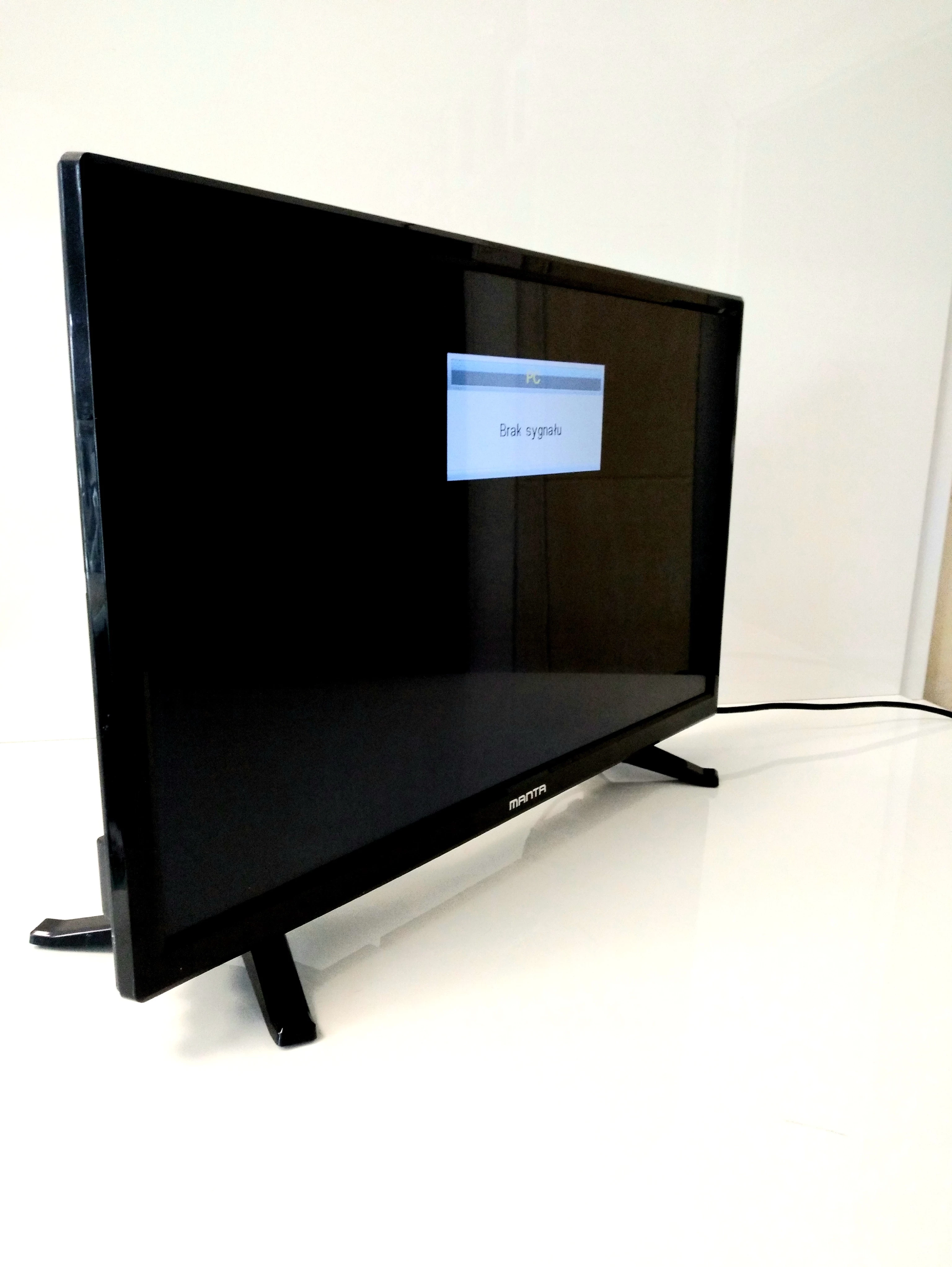 telewizor-manta-led-tv-22-led2206-smart-tv-brak-informacji