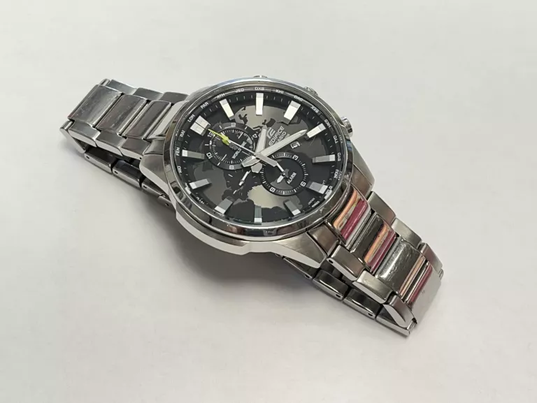 ZEGAREK CASIO EDIFICE EFR-303