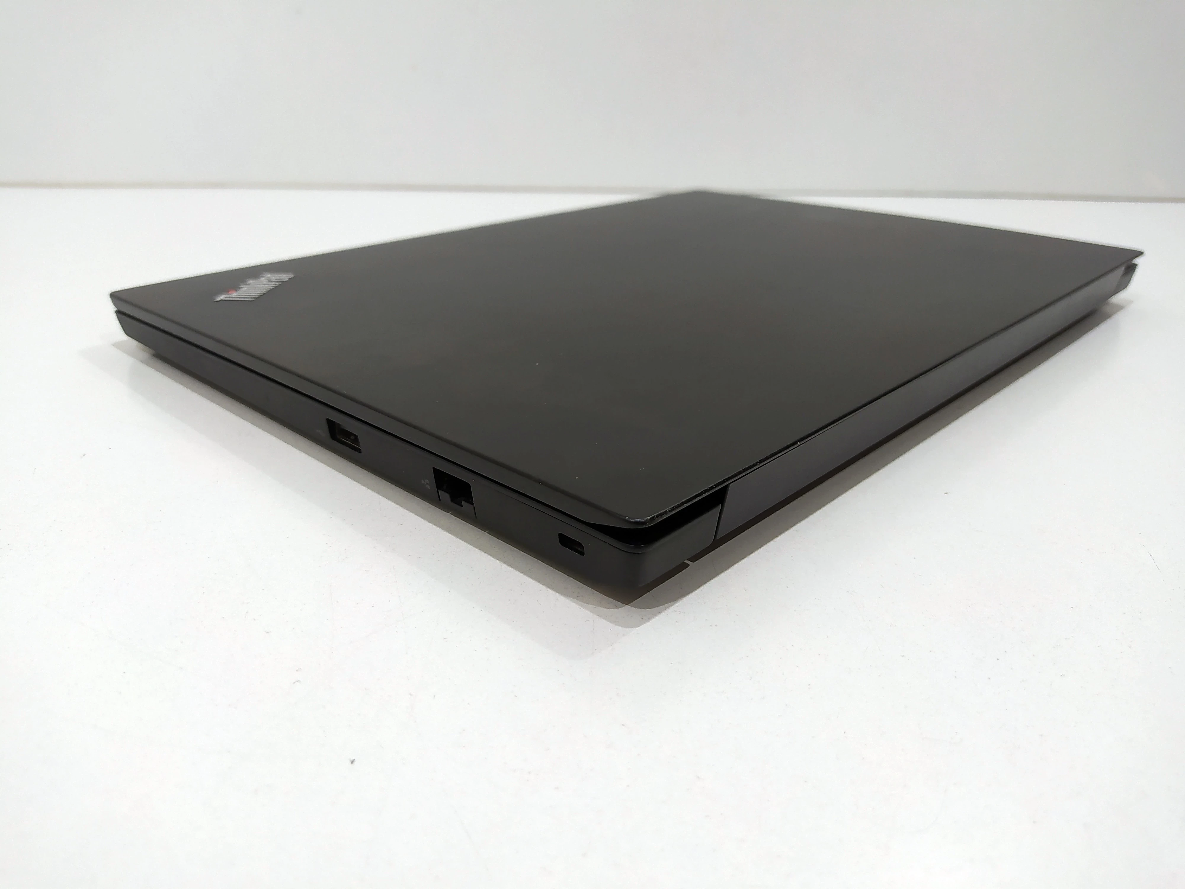 laptop-lenovo-e14-intel-core-i3-przekatna-ekranu-1400