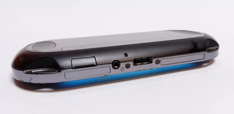 KONSOLA SONY PS VITA + GRY
