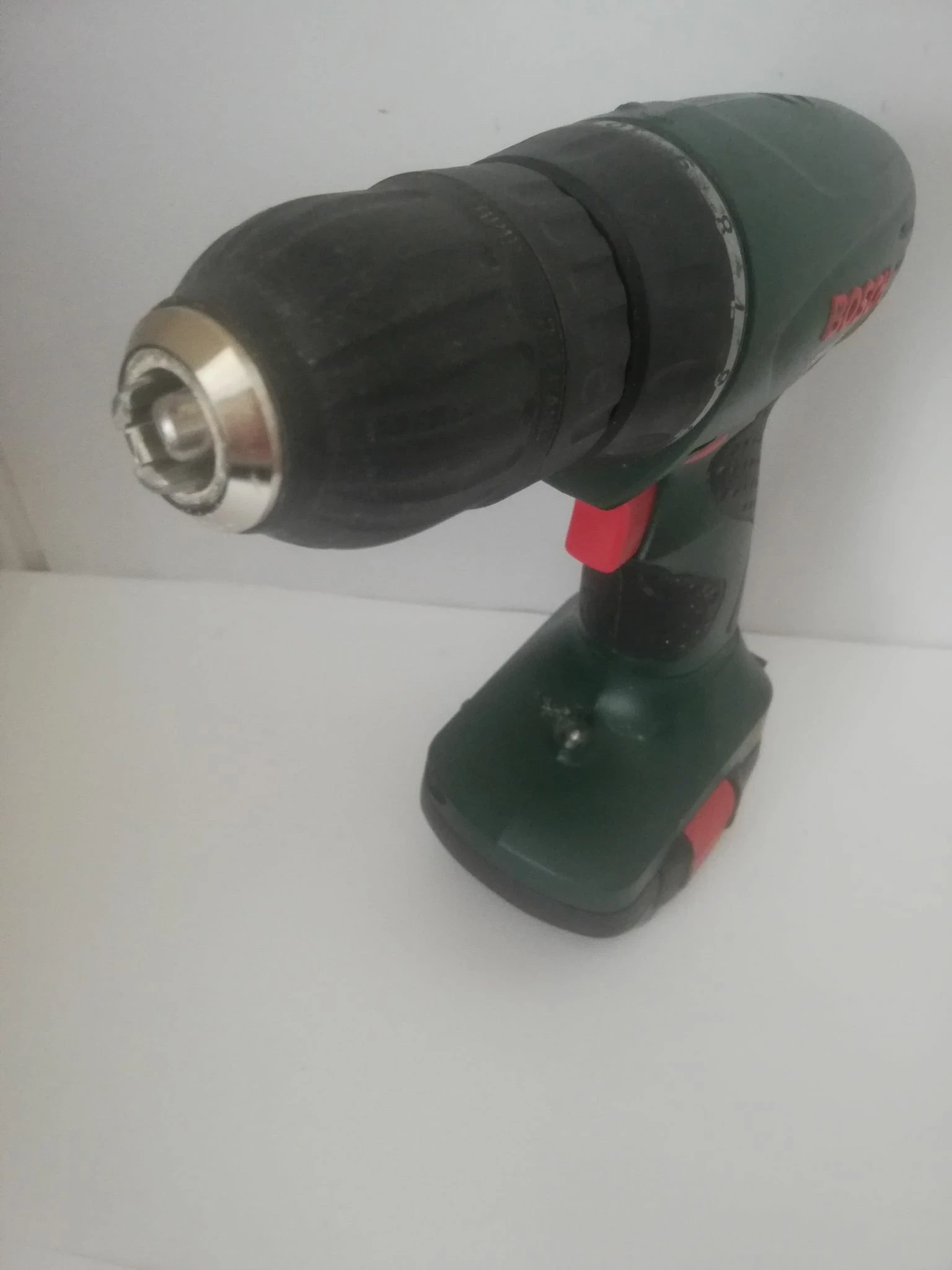 wkretarka-bosch-psr-1-12-walizka-2-akumulatory-marka-bosch