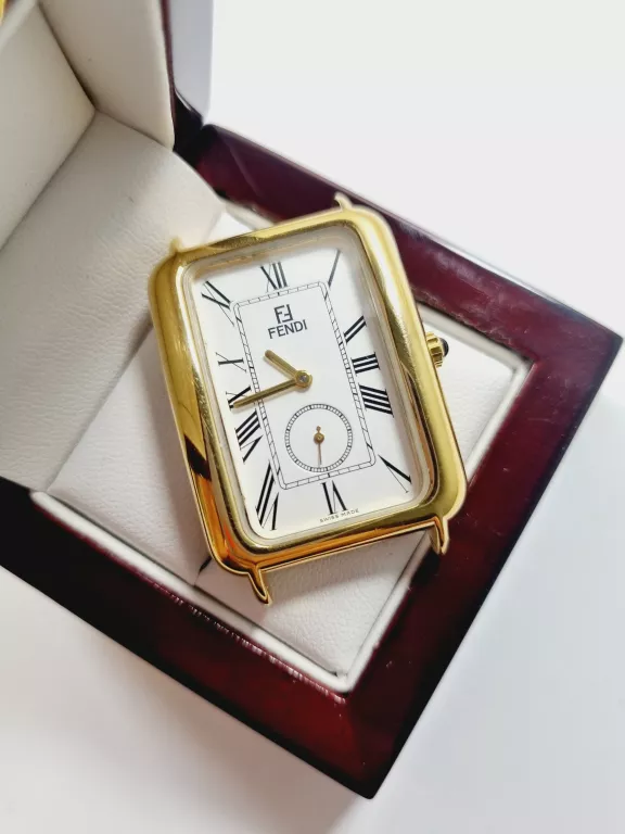 zegarek-fendi-003-013-bateria-uszkodzony-typ-nareczny