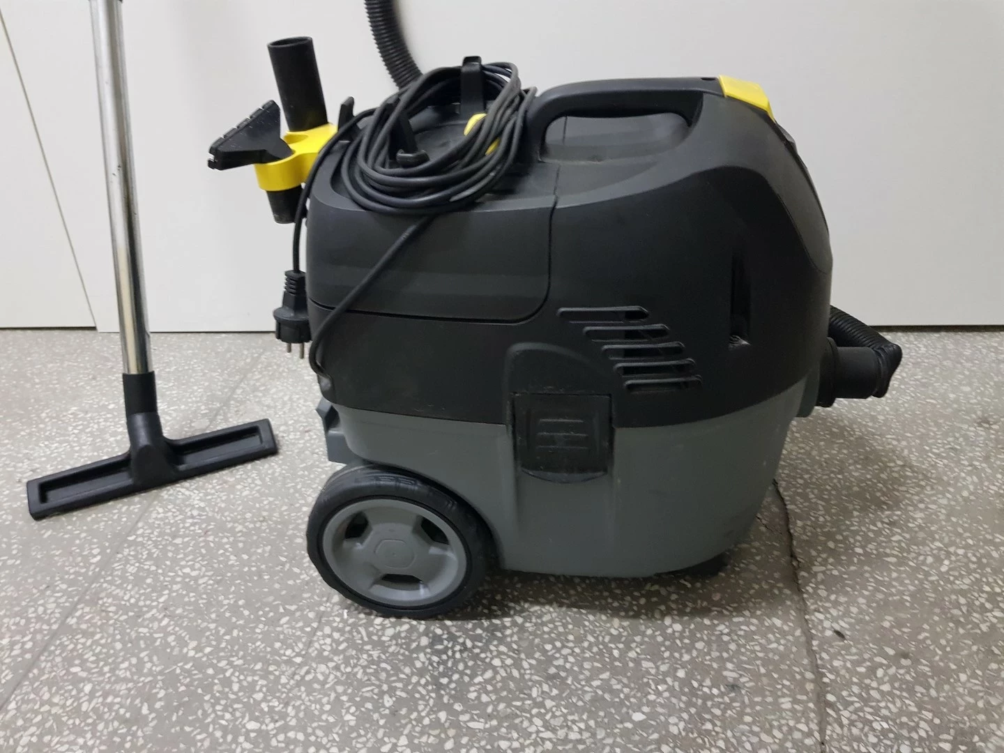 odkurzacz-karcher-professional-nt-251-ap-opis-kod-producenta-1428-5000