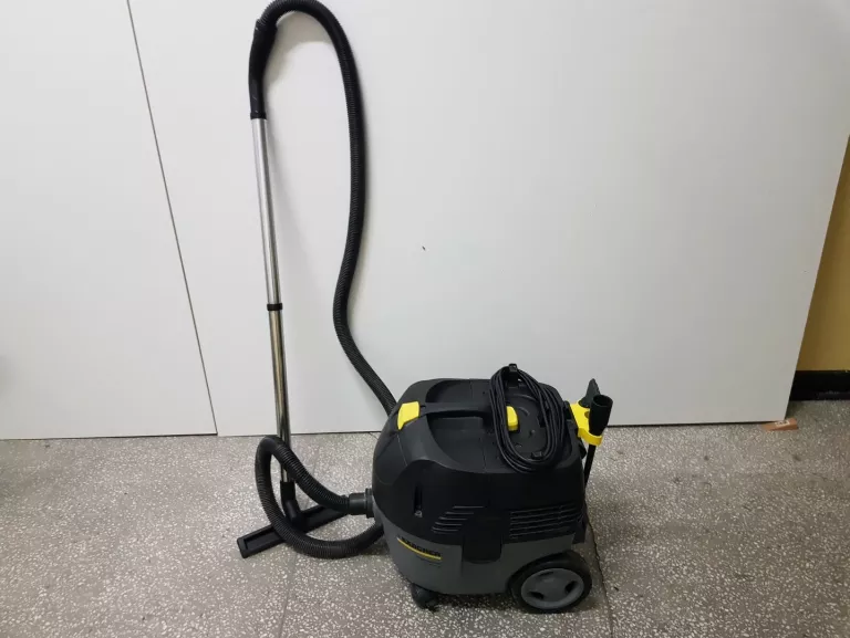 ODKURZACZ KARCHER PROFESSIONAL NT 25/1 AP OPIS