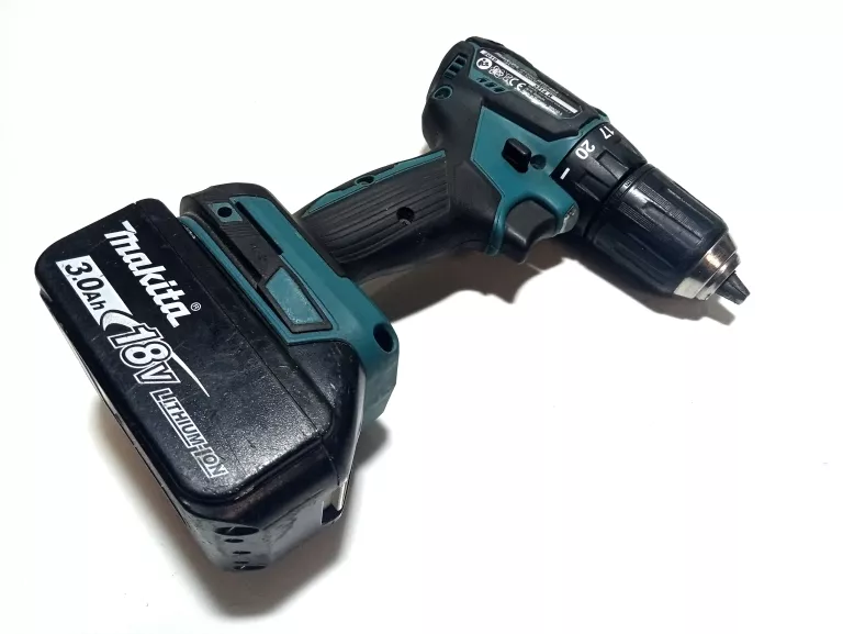 ZESTAW MAKITA DLX2220JX2 WALIZKA