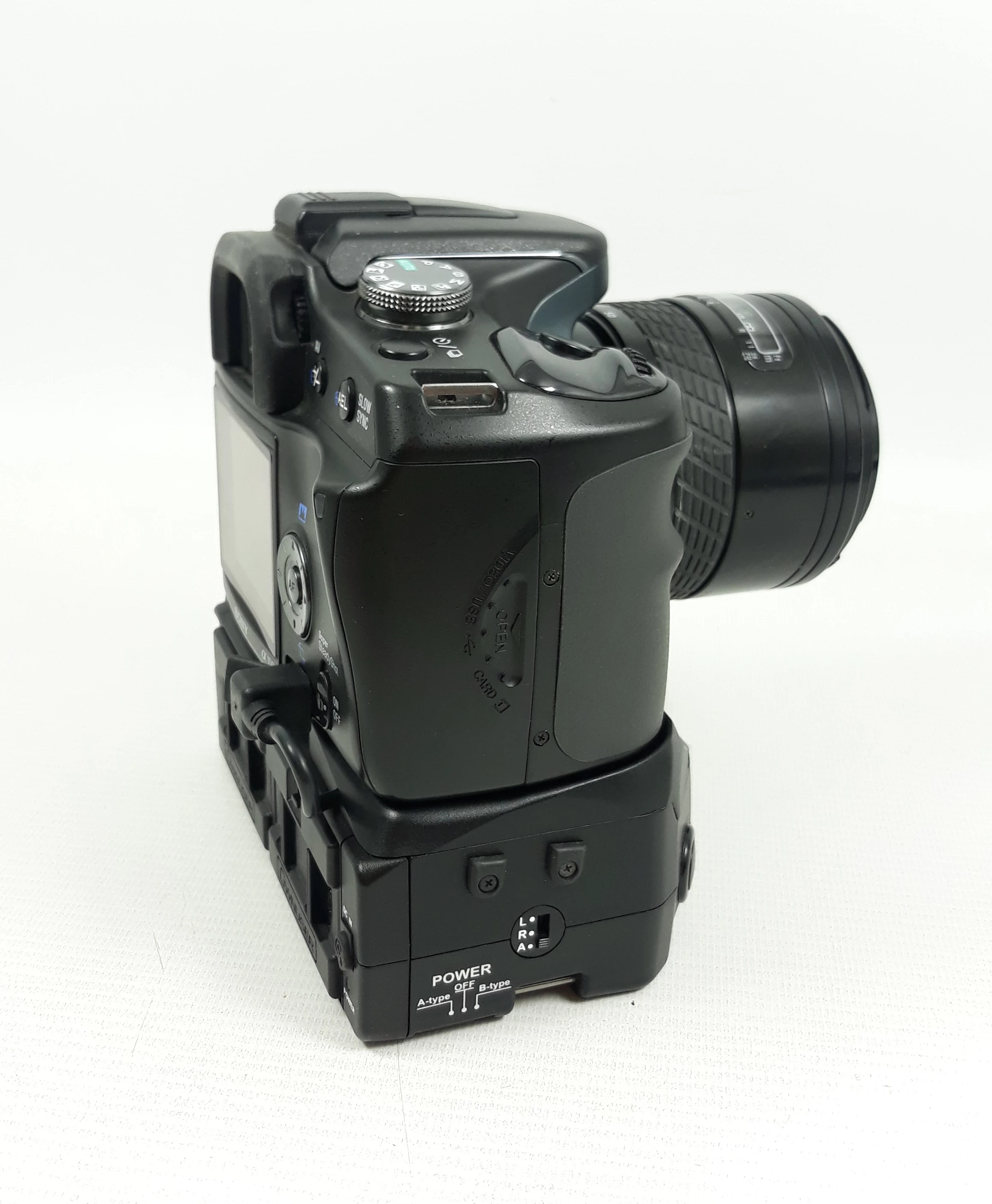 aparat-sony-dslr-a100-obiektyw-grip-rozmiar-matrycy-inny