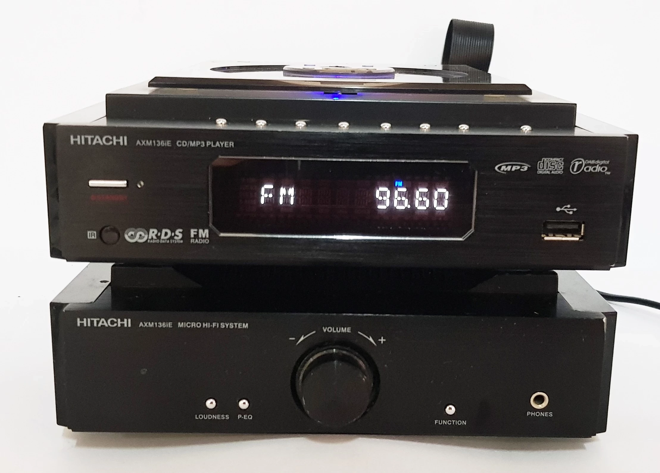 wieza-hitachi-axm136ie-marka-hitachi